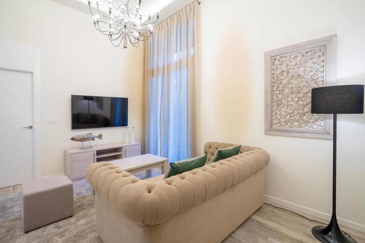 Iloftmalaga Velazquez Apartment Fuengirola Bagian luar foto